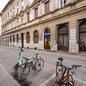 D24 - Historic Quarter Design Loft - Location By Bqa Appartement Boedapest
